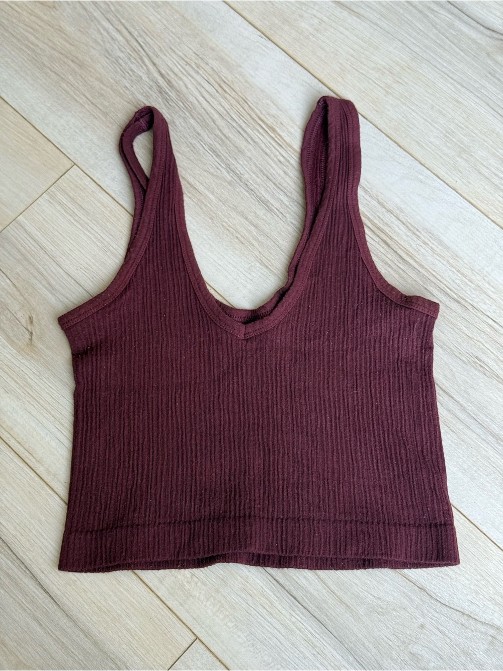 Urban Outfitters Ribbed V-Neck Cropped Tank - Wine